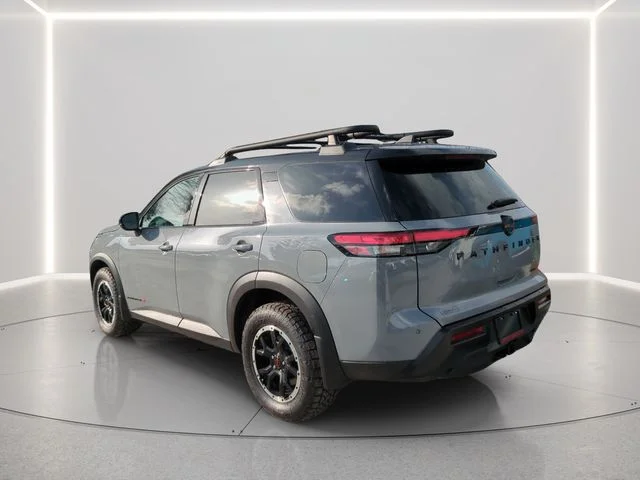 New 2026 Boulder Gray Pearl / Super Black Two-tone Nissan Rock Creek® image 4