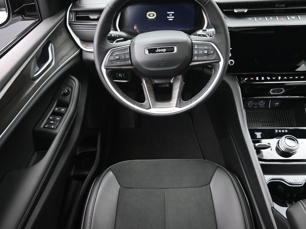 New 2026 Silver Zynith Jeep Altitude image 14