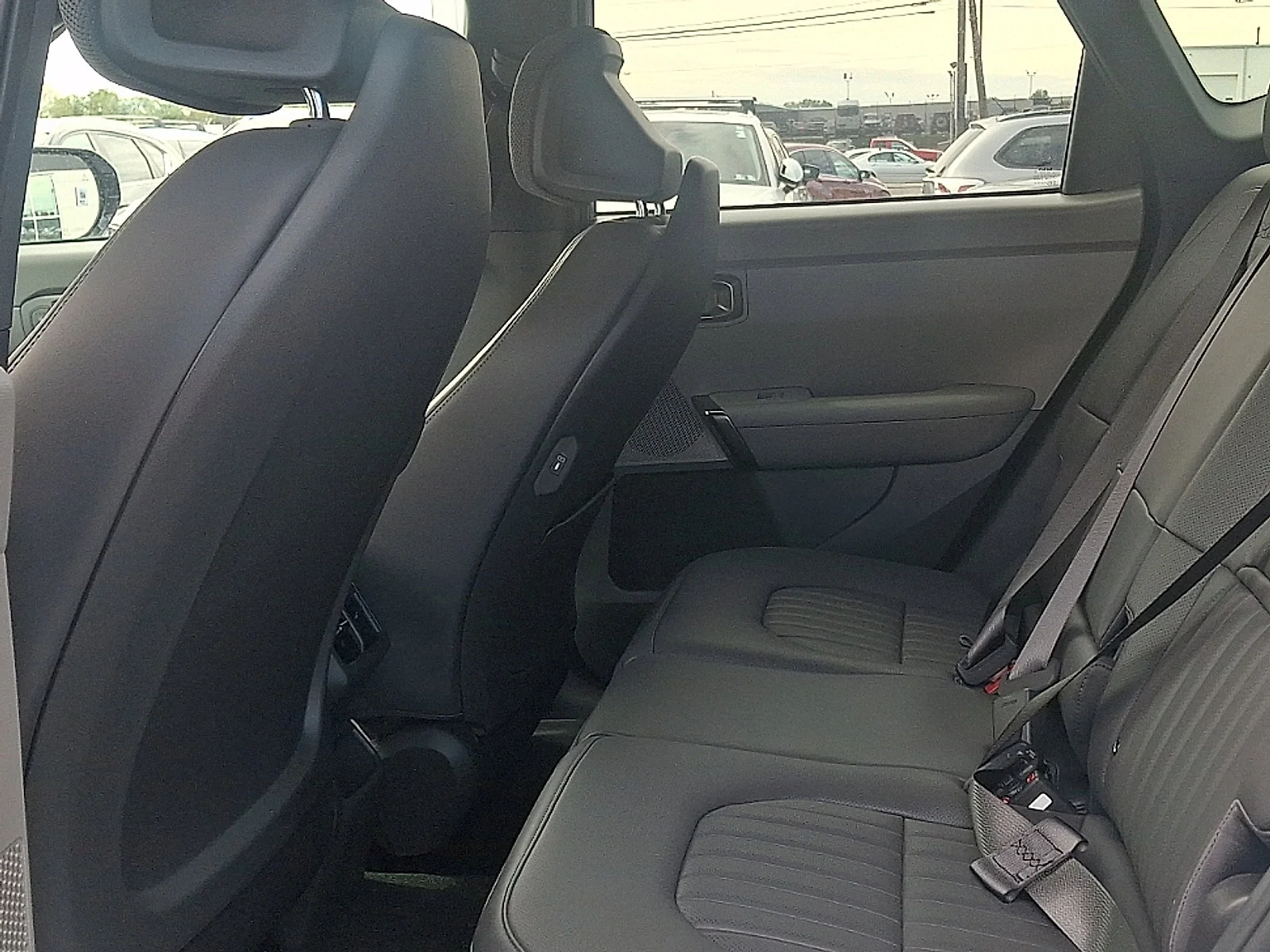 New 2027 White Kia X-Line S image 11