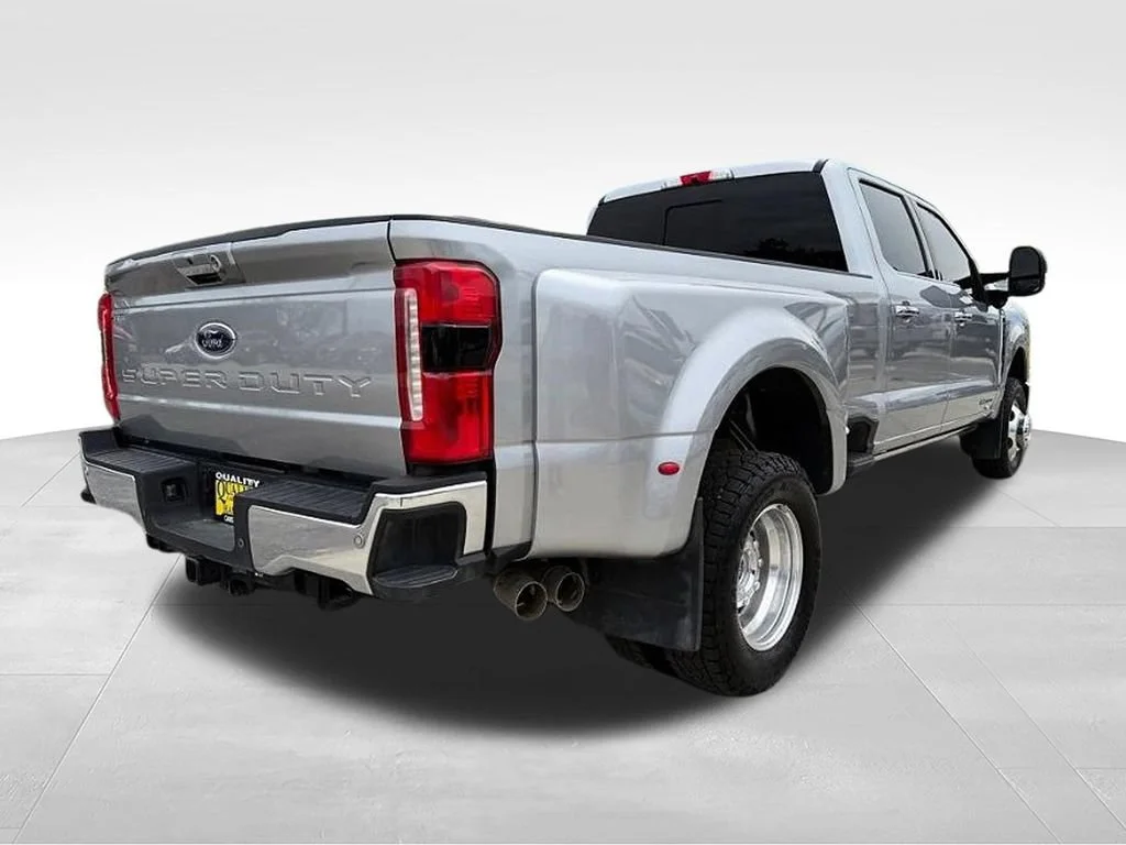 Used 2024 Silver Ford XL image 5