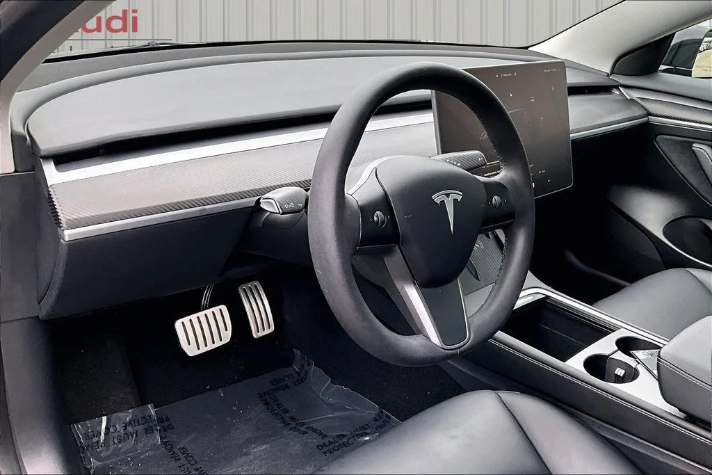 Used 2023  Tesla Performance image 17