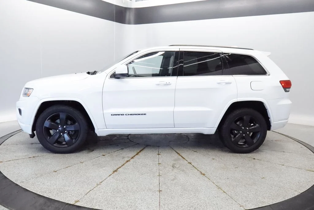 Used 2015 Jeep Grand Cherokee Altitude with VIN 1C4RJFAG0FC604206 for sale in Coon Rapids, Minnesota