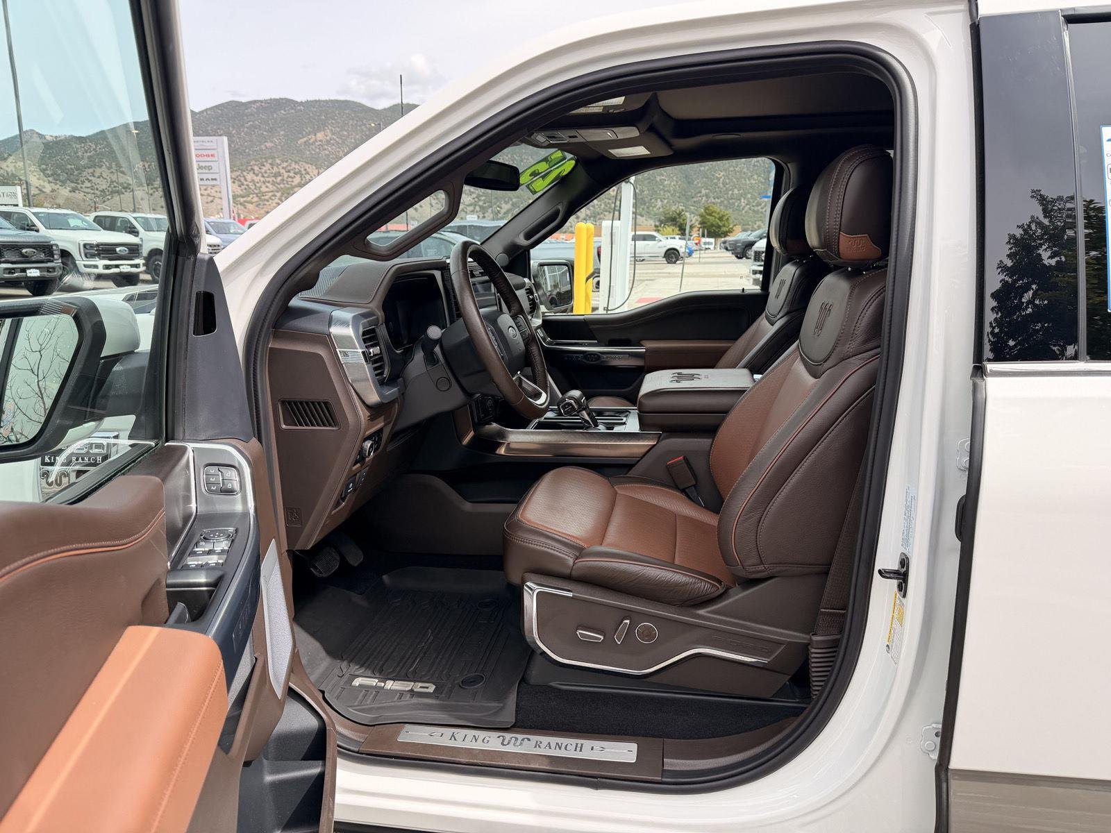 Used 2025 Star White Metallic Tri-Coat/Marsh Gray Ford King Ranch image 9