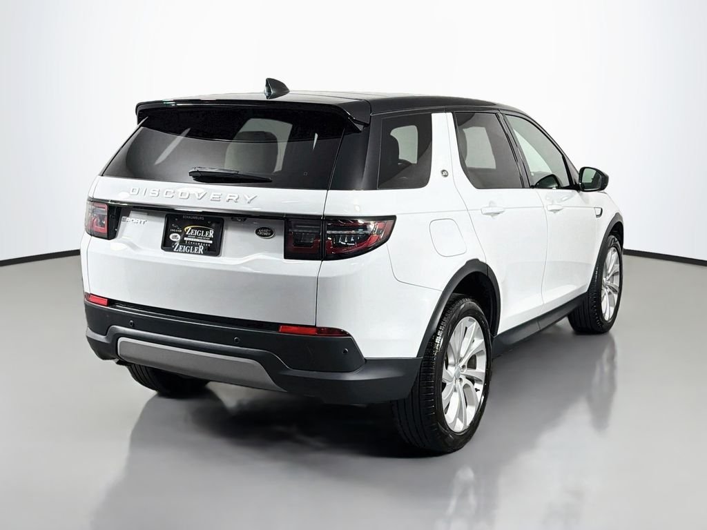 Used 2023 White Land Rover SE image 5