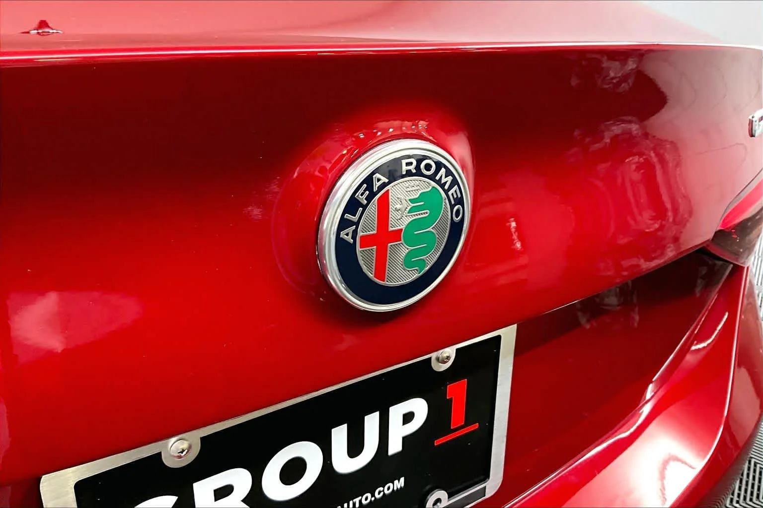 Used 2018 Alfa Rosso Alfa Romeo Ti Sport image 30