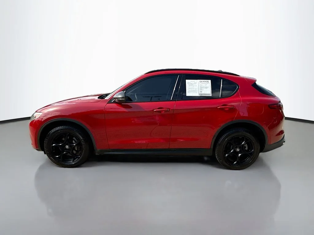 Used 2021 Alfa Rosso Alfa Romeo Sprint image 4