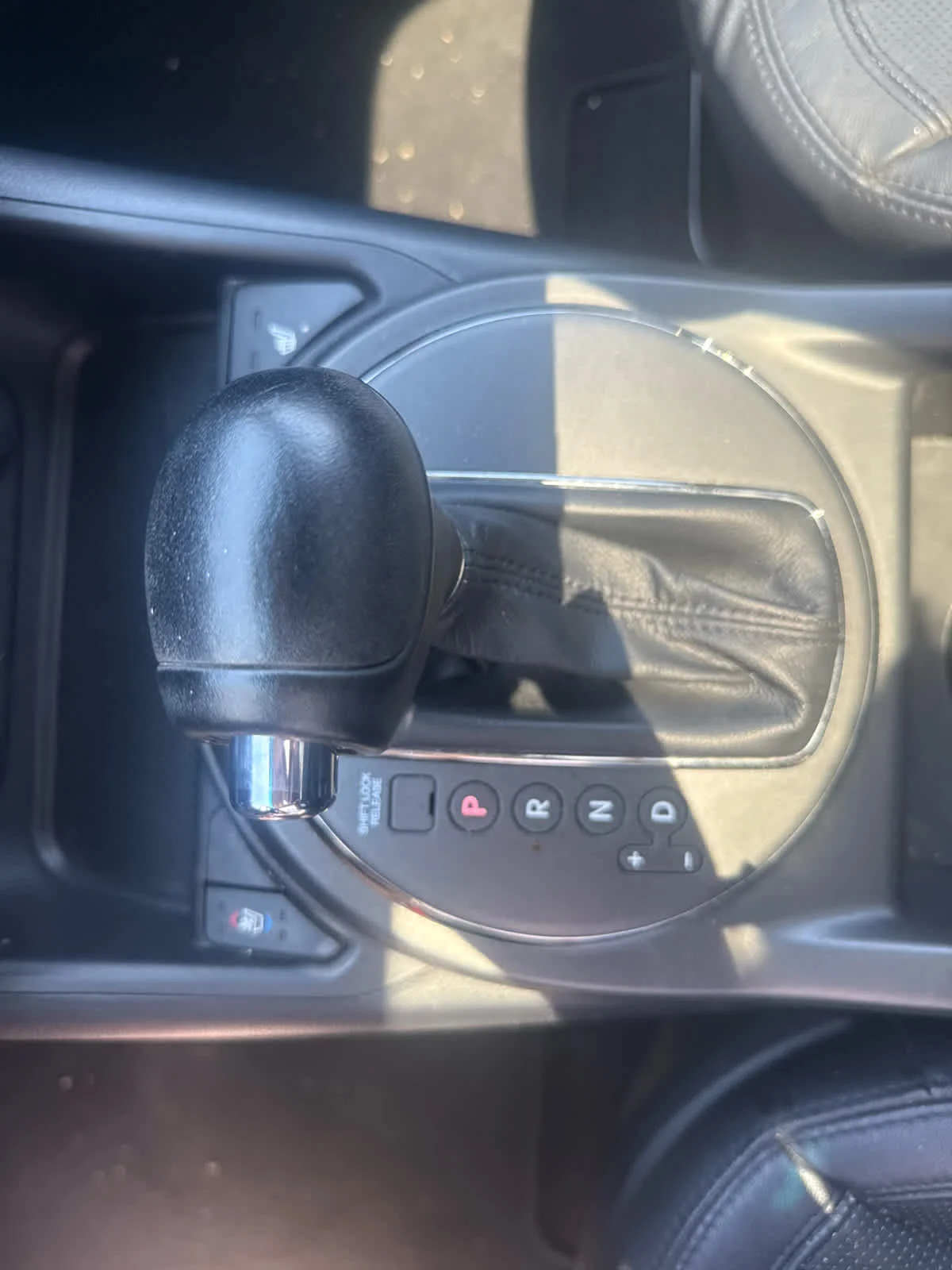 Used 2013 Signal Red Kia SX image 14