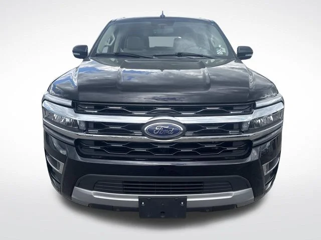 Used 2024 Black Ford Limited image 12