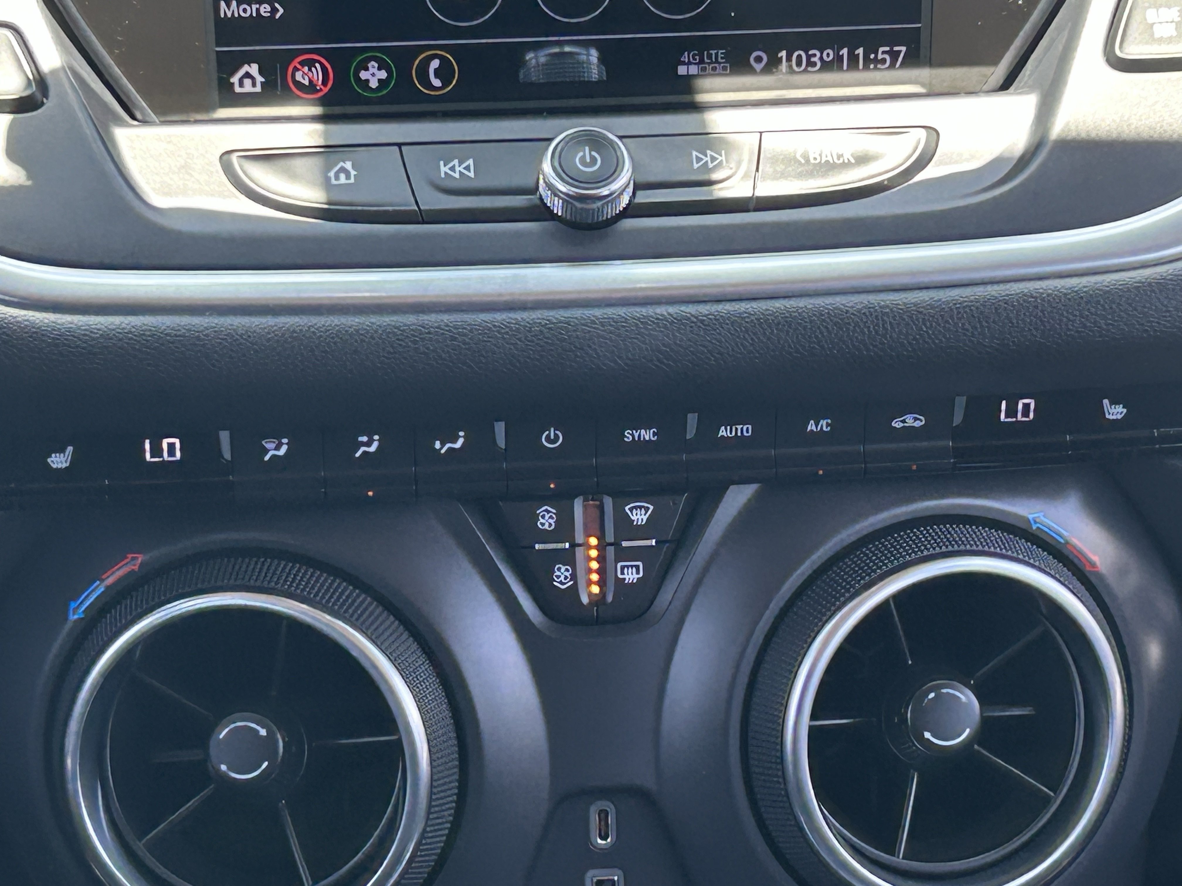 2020 Chevrolet Blazer 2LT - Photo 21