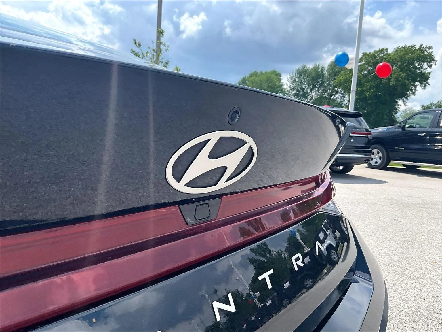 Used 2024 Black Hyundai SEL image 8