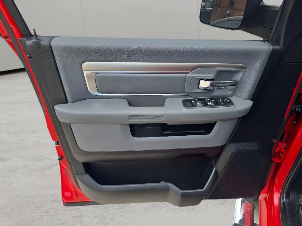 Used 2018 Red Ram SLT image 24