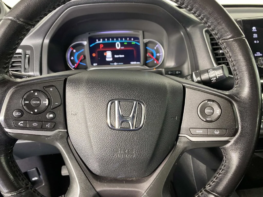 Used 2020 Crystal Black Pearl Honda EX-L image 15