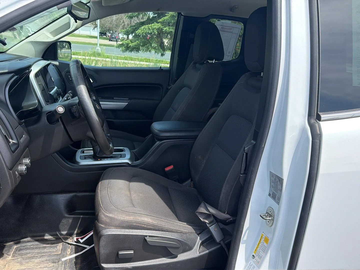 Used 2020 Summit White Chevrolet 4WD LT image 10