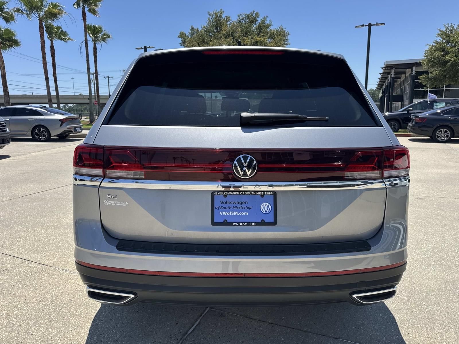 New 2026 Silver Volkswagen 2.0T SE image 5