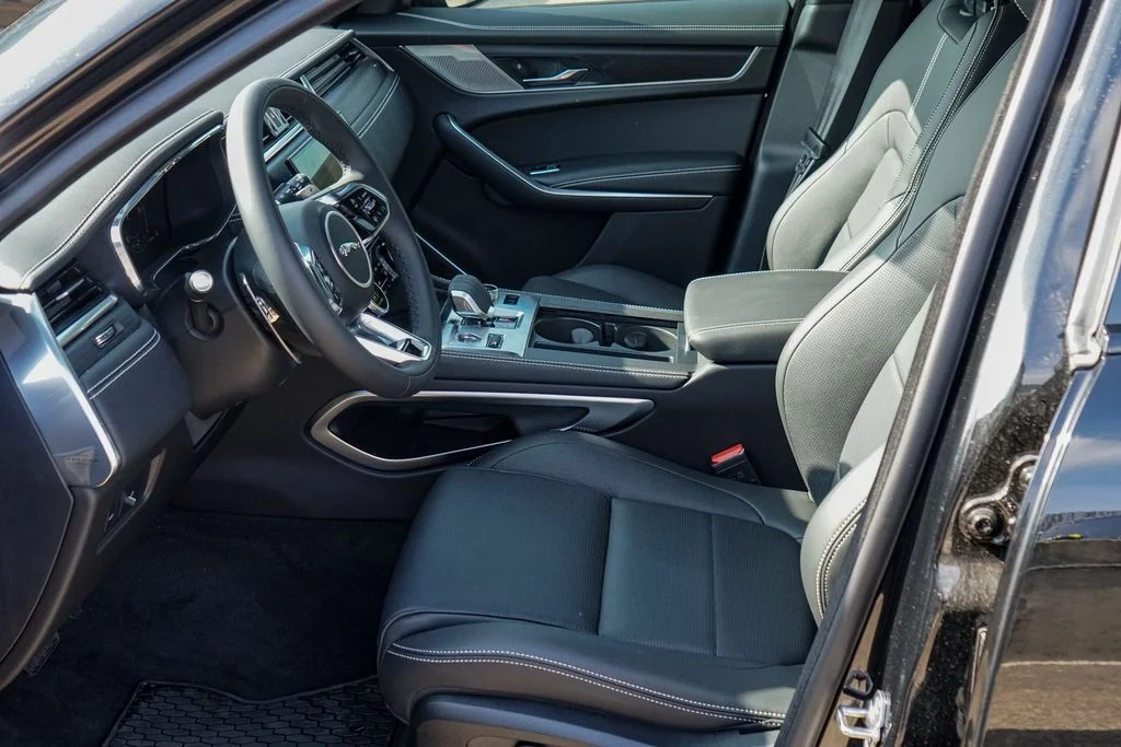 2026 Jaguar F-Pace R-Dynamic S - Photo 14