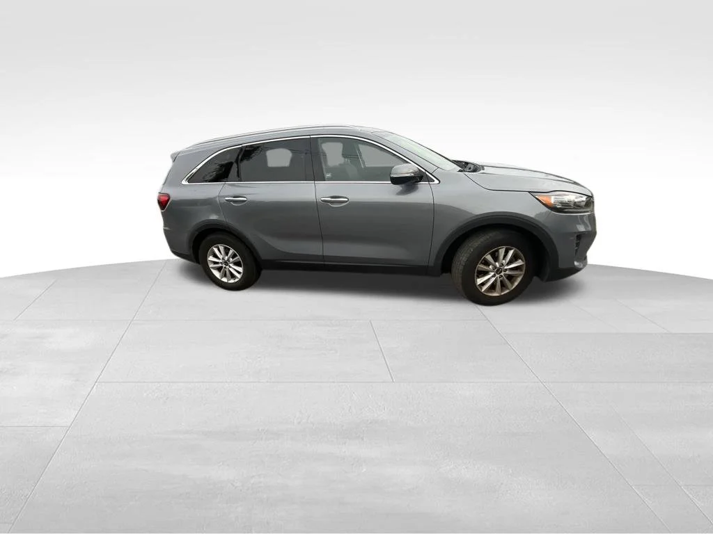 Used 2020 Silver Kia LX image 19