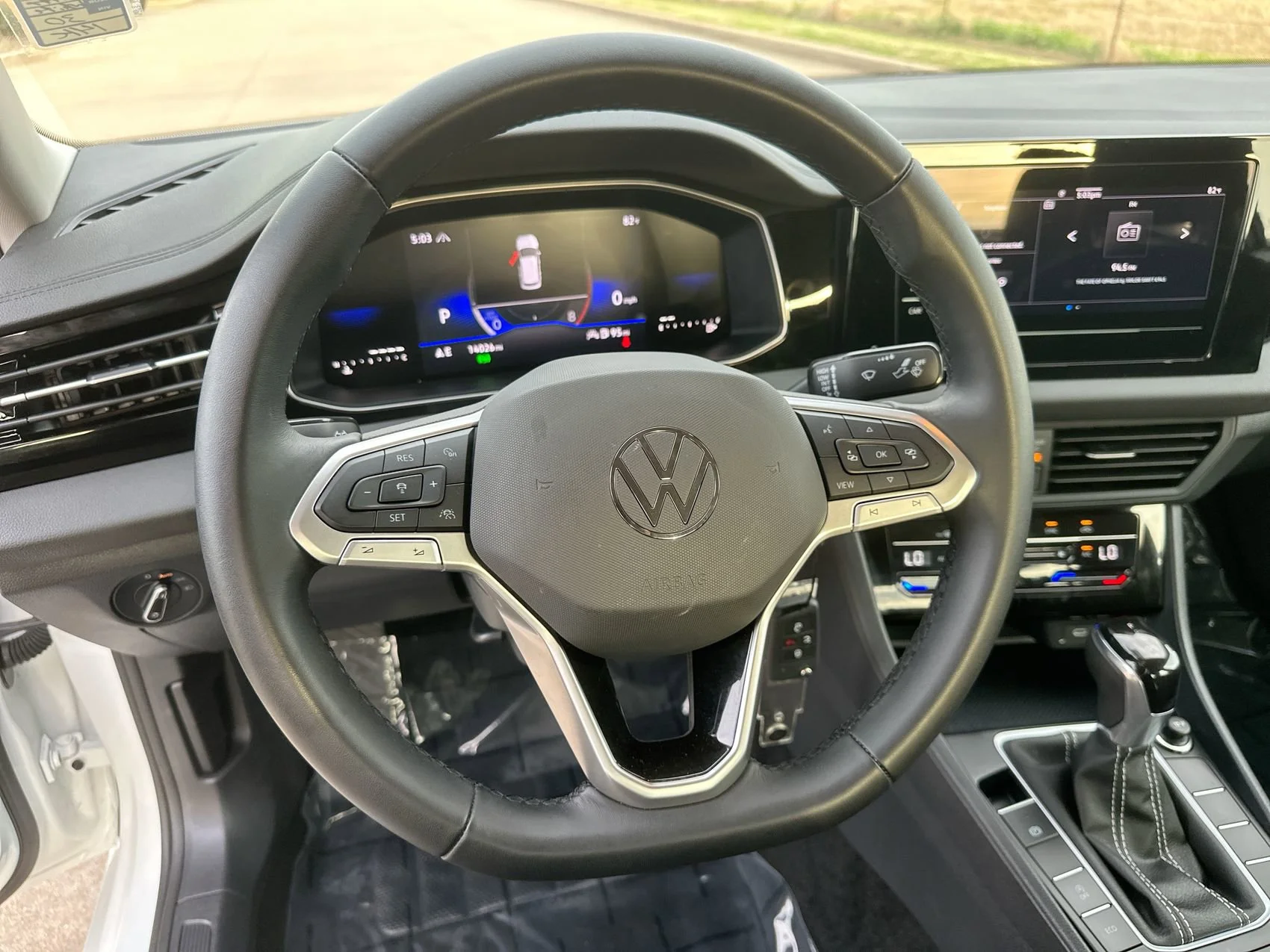 Used 2025 Pure White Volkswagen S image 14