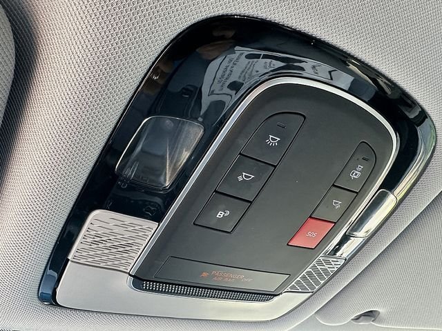 Used 2024 Black Hyundai SEL image 32