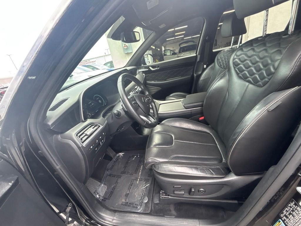 Used 2021 Black Hyundai Calligraphy image 12