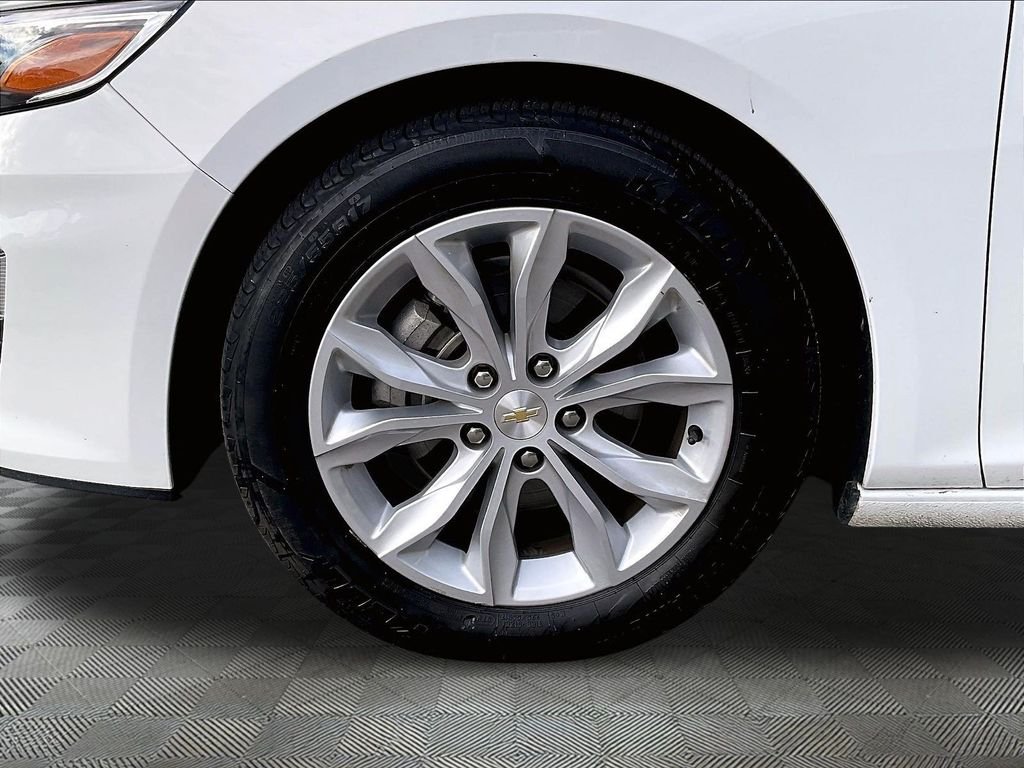 Used 2024 White Chevrolet LT image 22