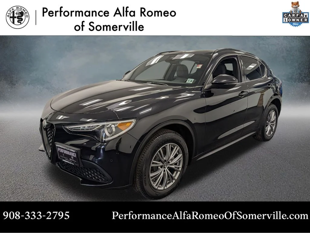Used 2023 Black Alfa Romeo  image 1