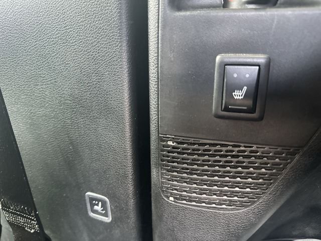 Used 2018 Black Chrysler Limited image 57
