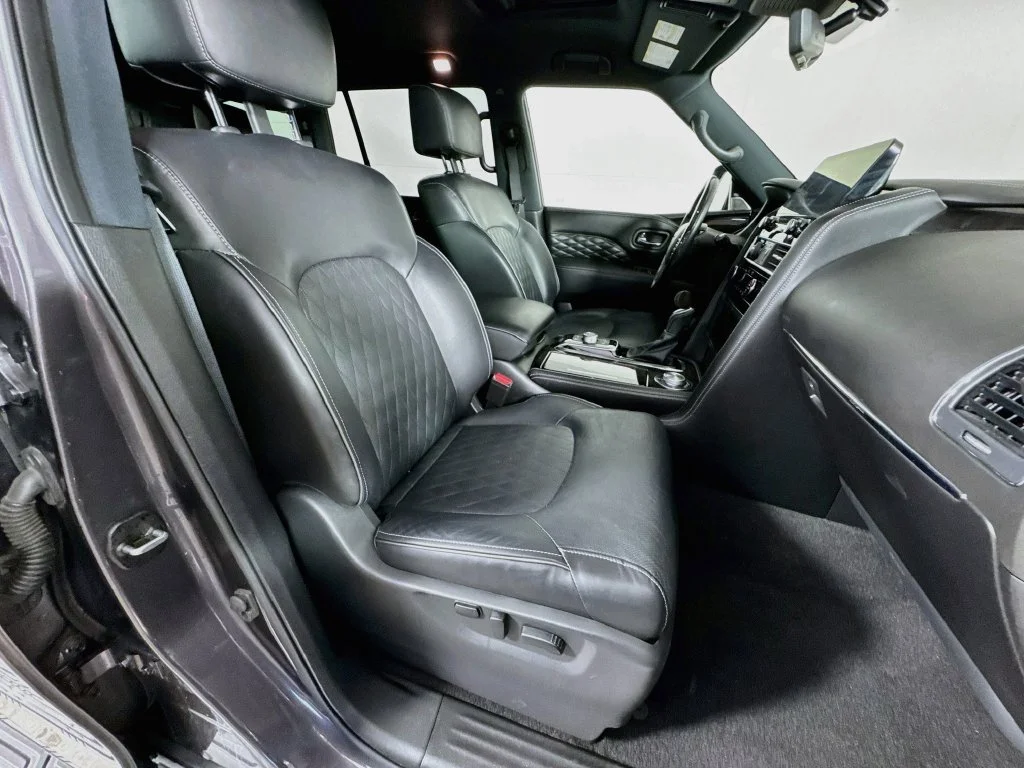 Used 2022 Black INFINITI LUXE image 38