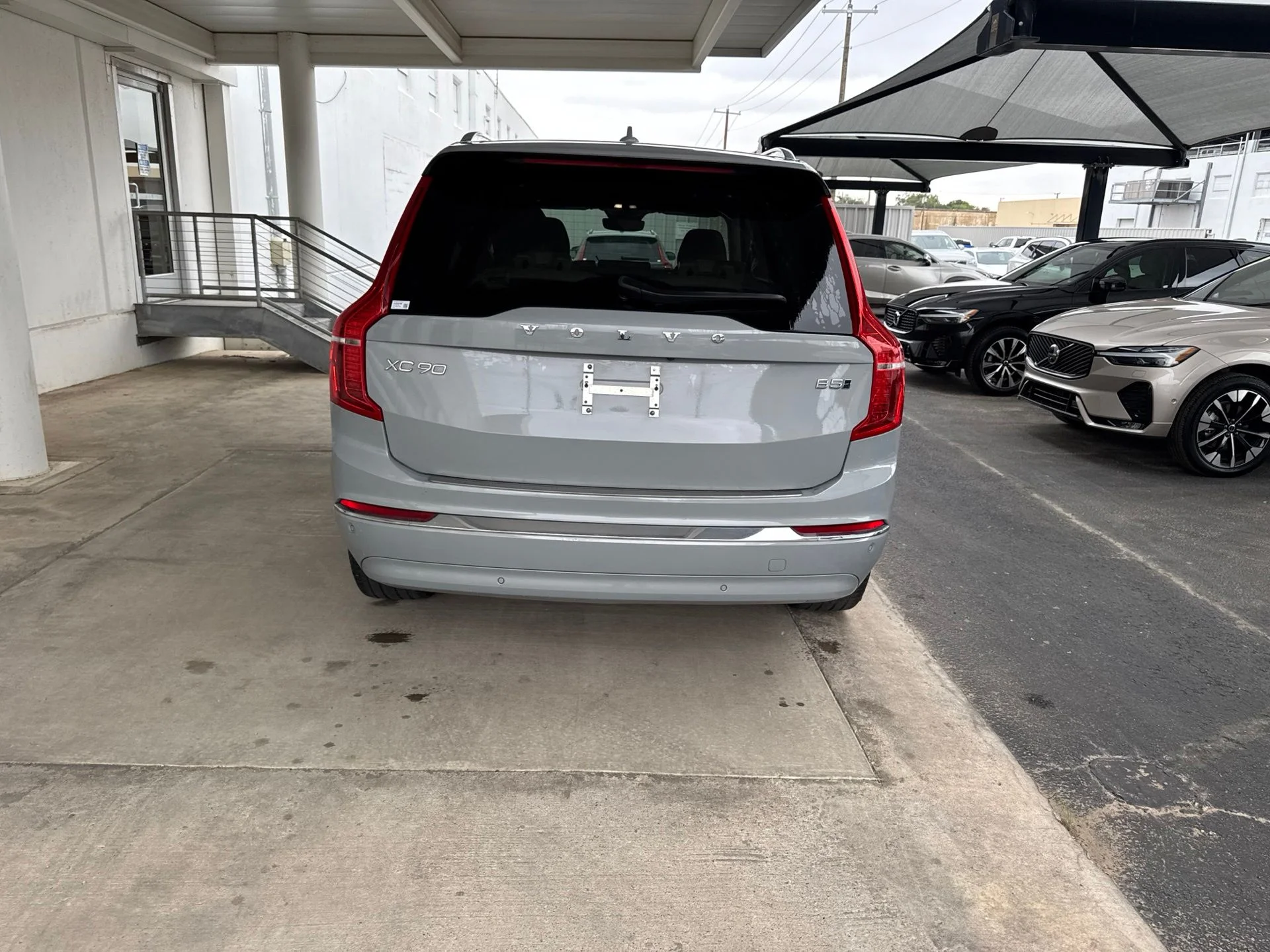 Certified Used 2024 Vapour Grey Volvo Core image 6