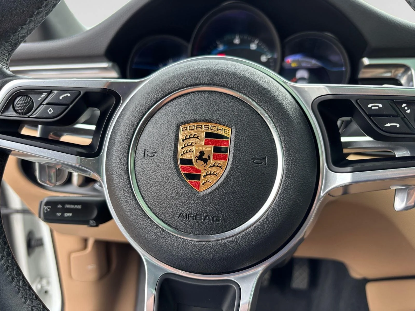 Used 2020 White Porsche Base image 28