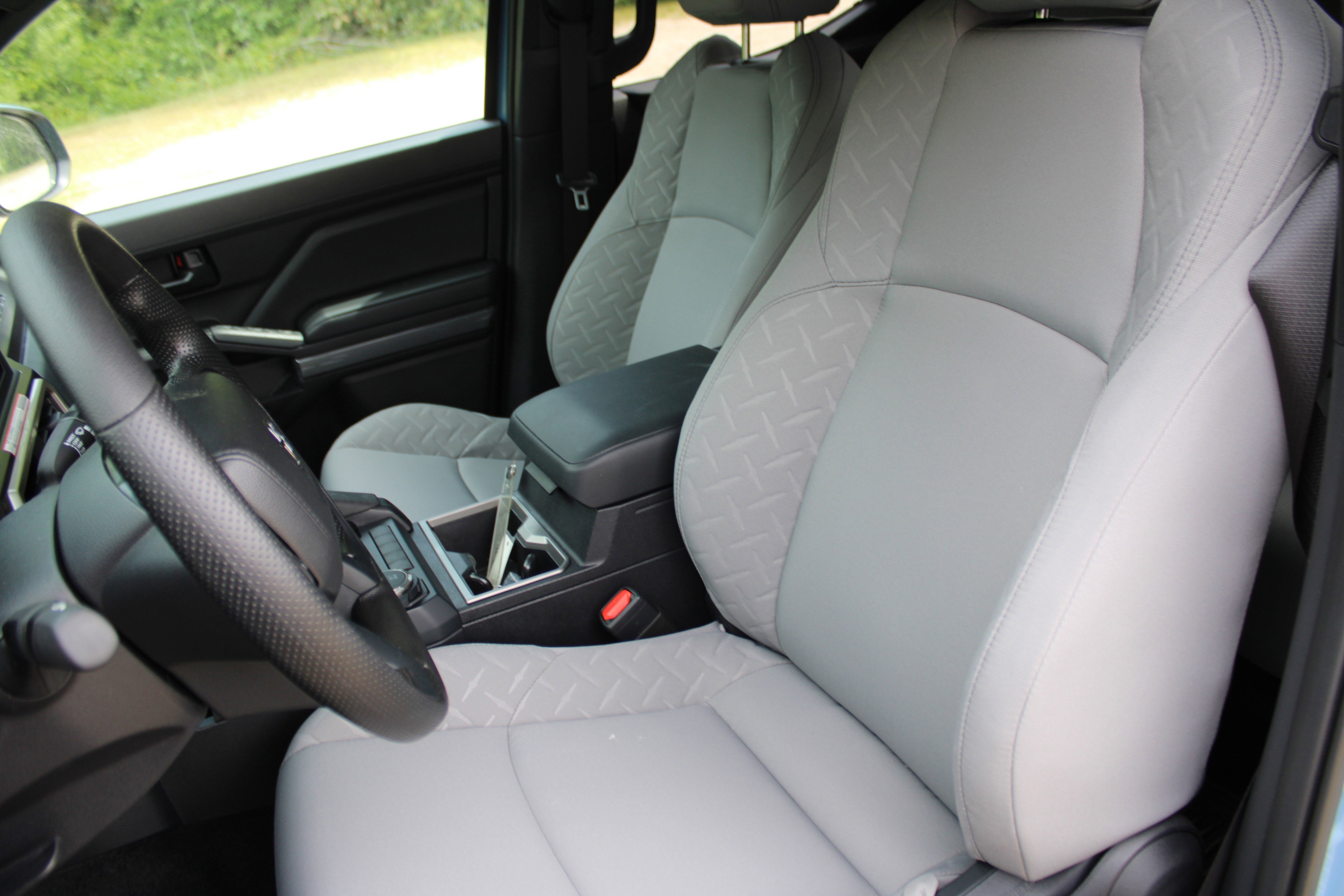 2026 Toyota Tacoma SR5 - Photo 18