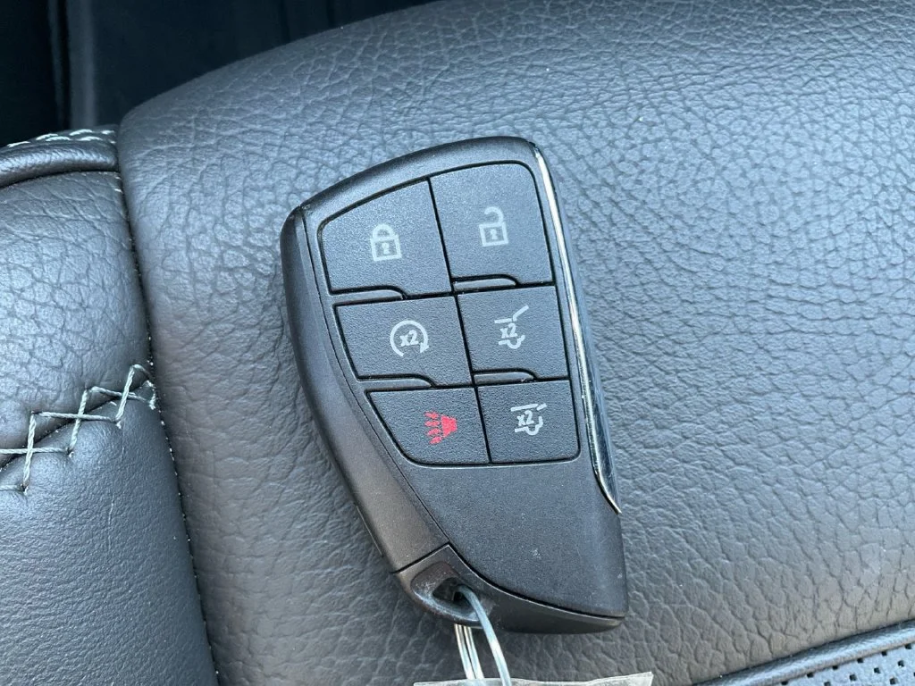Used 2022 Onyx Black GMC Denali image 35
