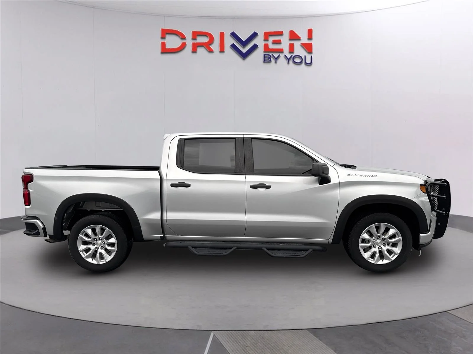 Used 2021 SILVER ICE METALLIC Chevrolet Custom image 3
