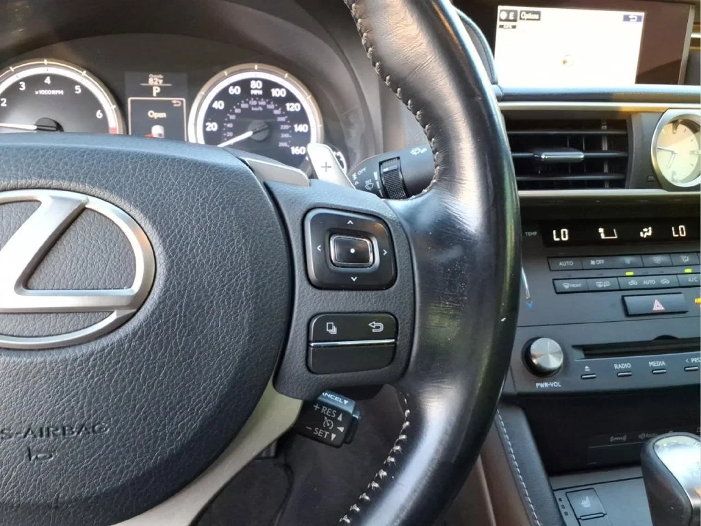 Used 2017 White Lexus 300 image 20