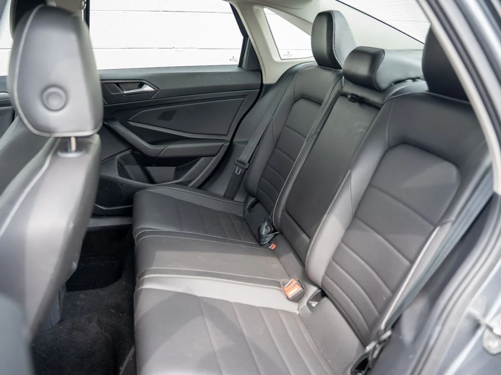 Used 2024  Volkswagen 1.5T SE image 18