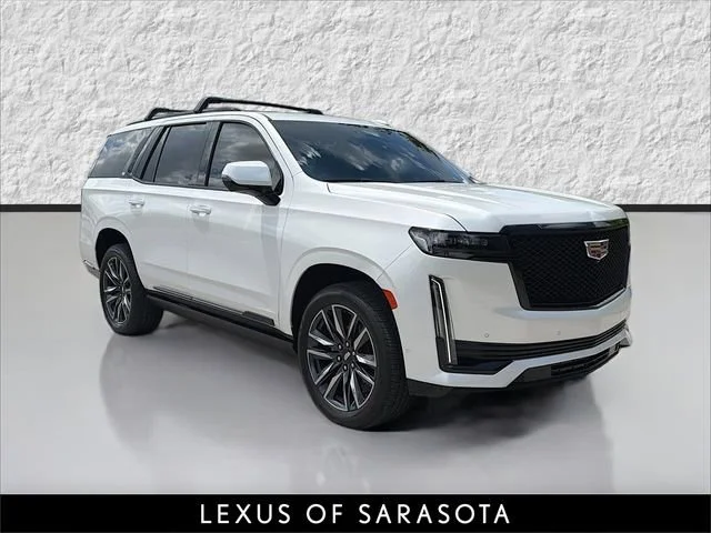Used 2022 Crystal White Tricoat Cadillac Sport Platinum image 1