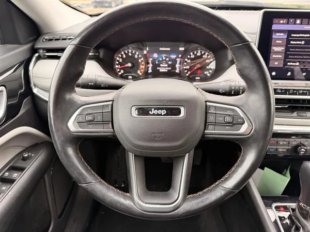 Used 2022 GRAY Jeep Limited image 16