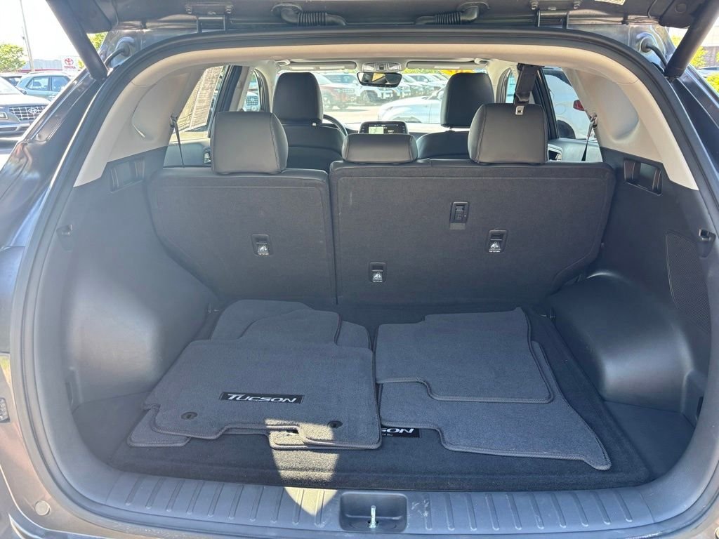 Used 2021 Gray Hyundai Ultimate image 12