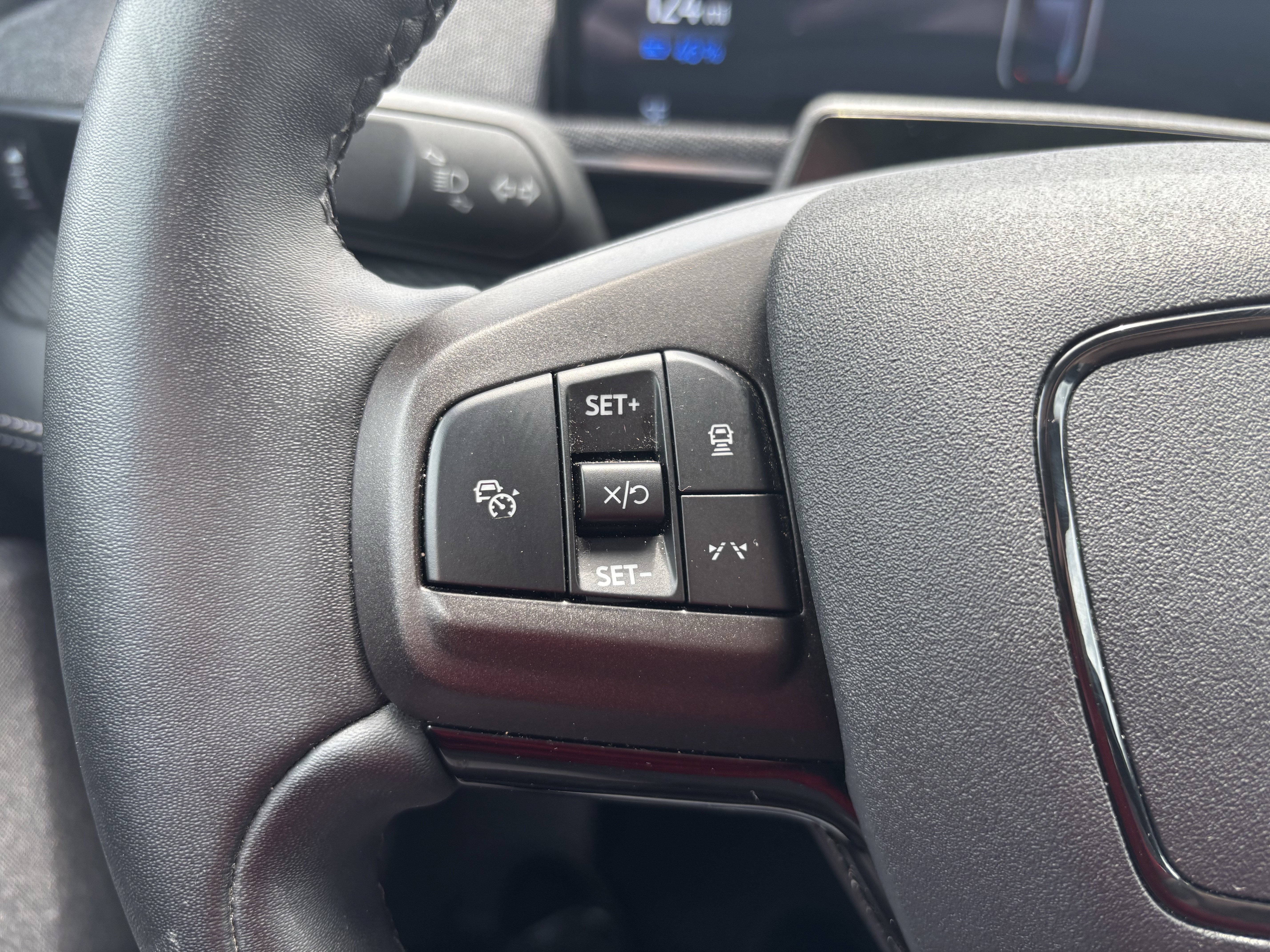 Used 2023 Blue Ford Premium image 19