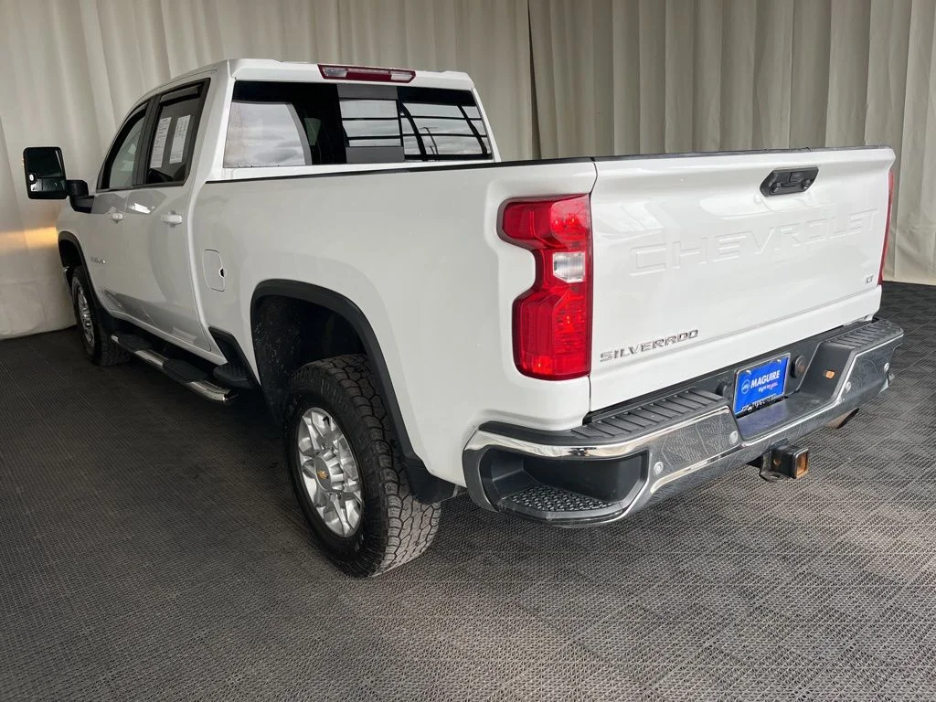 Used 2023 White Chevrolet LT image 24