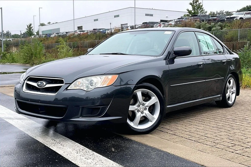 Used 2009 Gray Subaru 2.5i image 12