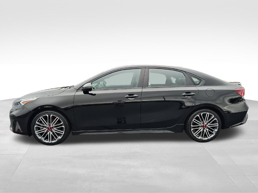 Used 2023 Black Kia GT image 2