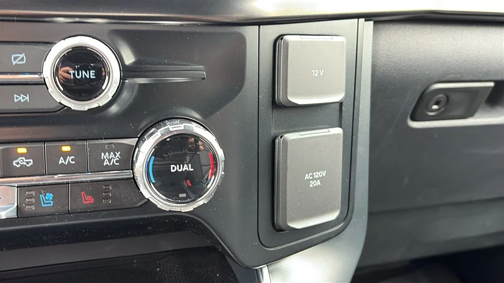 Used 2024 White Ford Raptor image 33