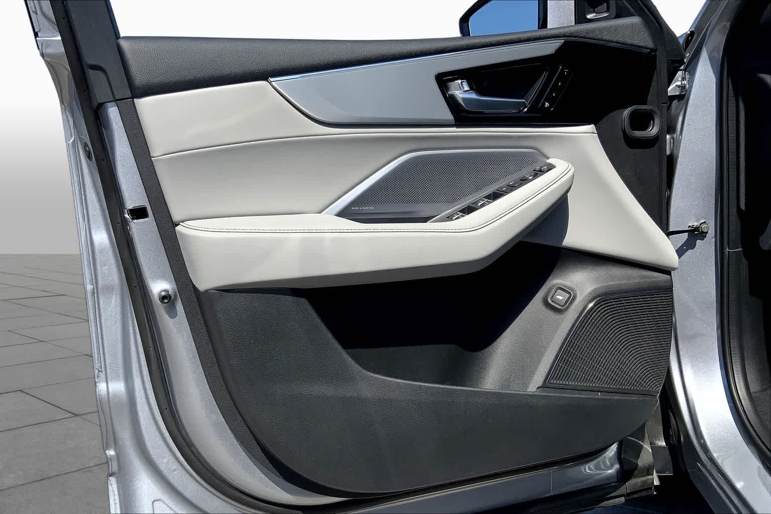 2026 Acura MDX Technology Package - Photo 16