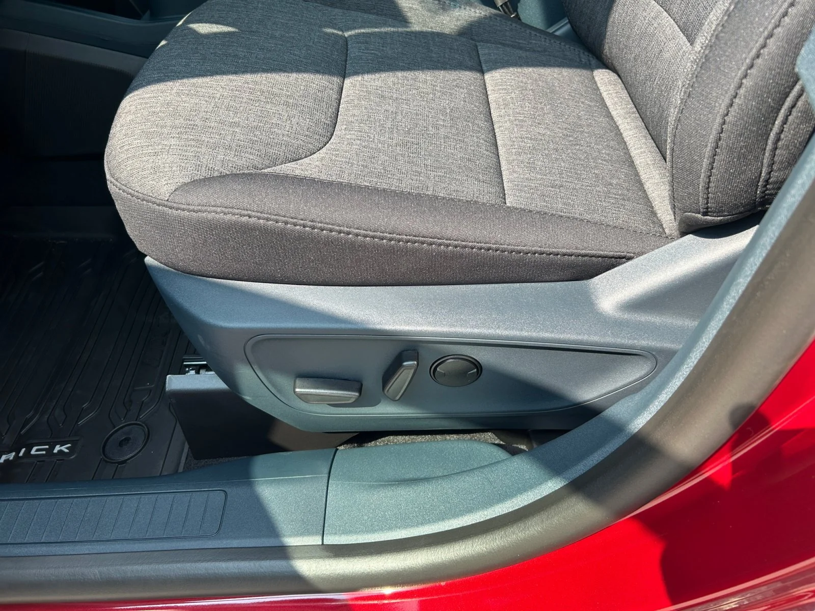 New 2026 Ruby Red Metallic Tinted Clearcoat Ford XLT image 14