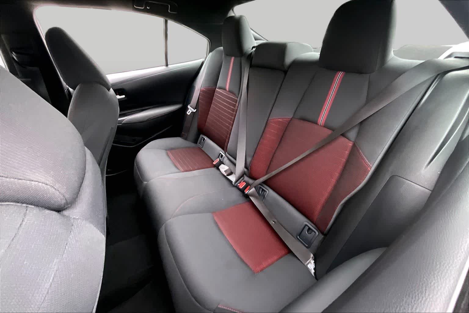 Used 2025 Classic Silver Metallic Toyota SE image 19