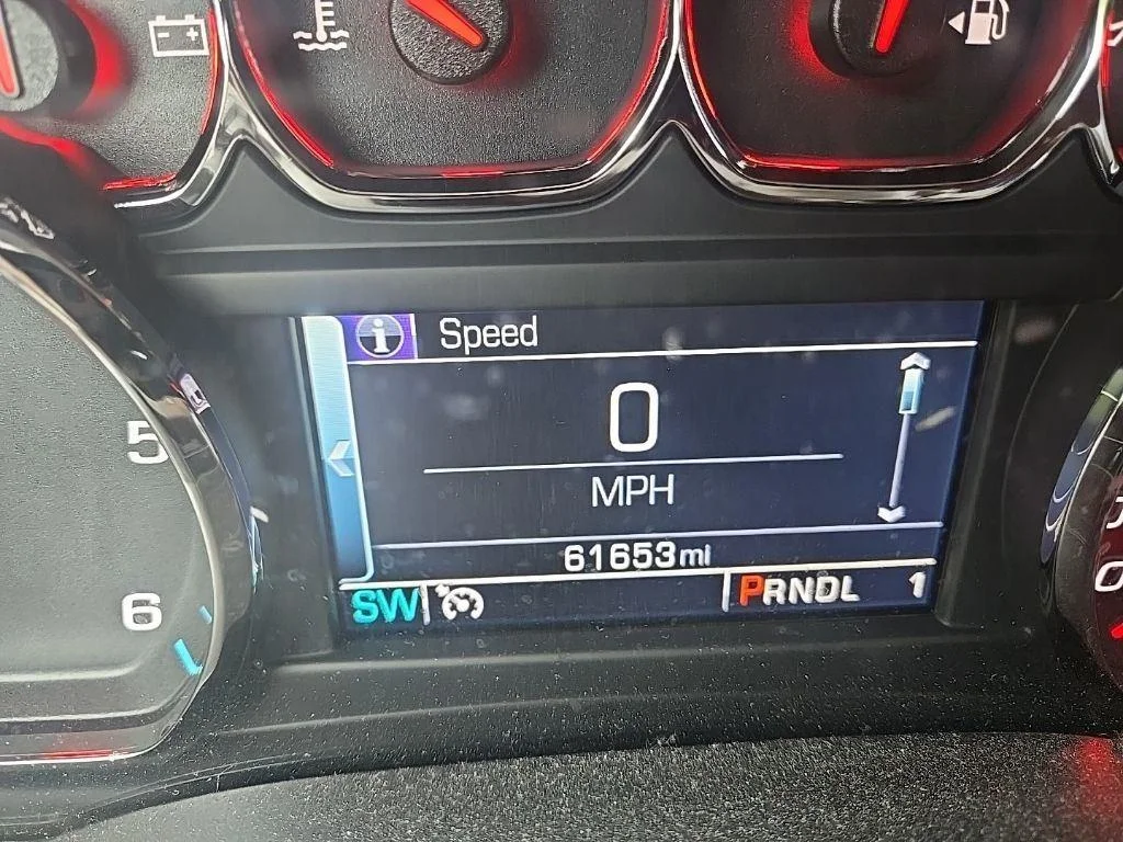 Used 2018 Summit White Chevrolet LT image 6