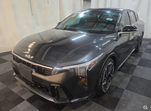 2025 Kia K4 GT-Line AT's photo
