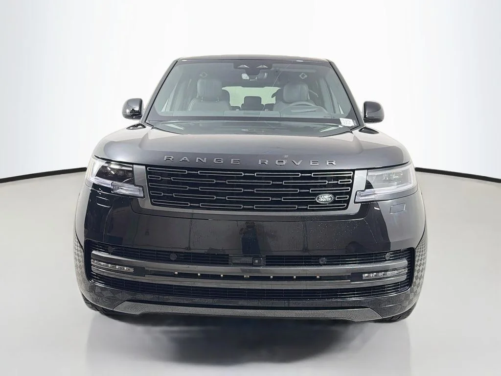 New 2026 Santorini Black Land Rover SE 7 Seats image 2