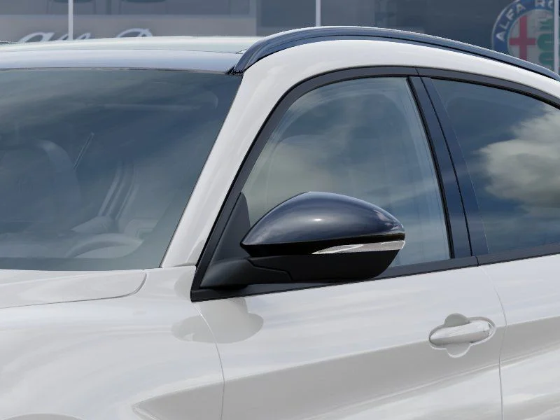New 2026 Milano White Exterior Paint Alfa Romeo Base image 12
