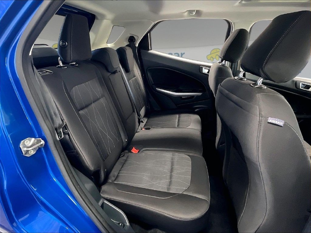 Used 2018 Blue Ford SE image 16